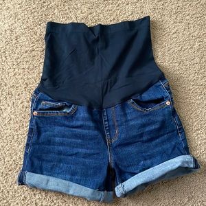 Maternity Shorts!